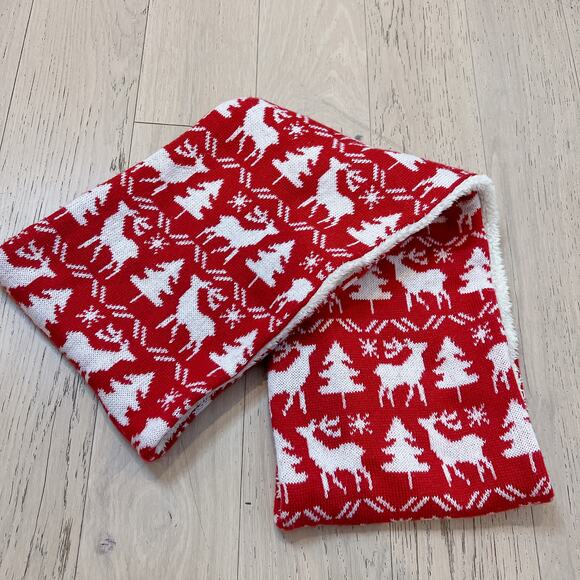 VERA BRADLEY Cozy Cowl Reindeer Intarsia Knit Infinity Scarf Red White - Picture 1 of 7